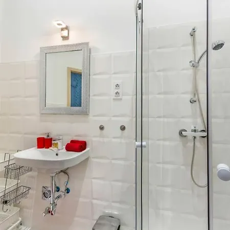 Your Well Deserved Happy Place With Love Apartment Budapest